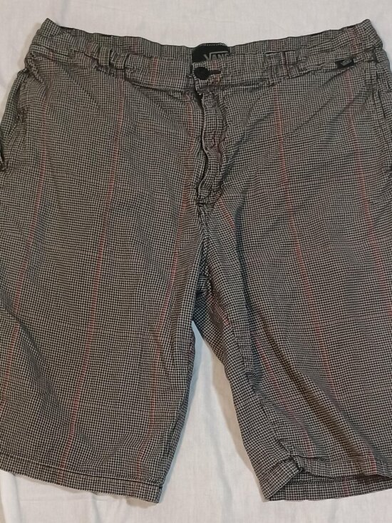 Vans Other - Vans/Shorts/Mens 34/Grey Black Houndstooth Red Pinstripe Off The Wall Skate Casu